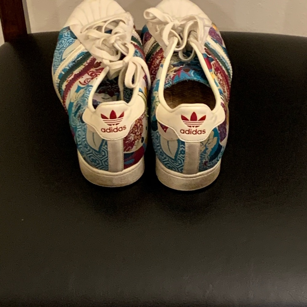 Adidas shoes - Picture 3 of 4